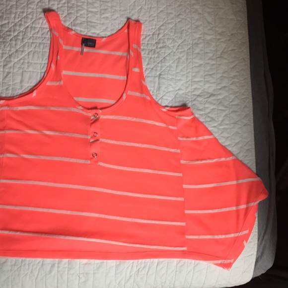 Women’s sparkle and fade tank - size small - Picture 3 of 6